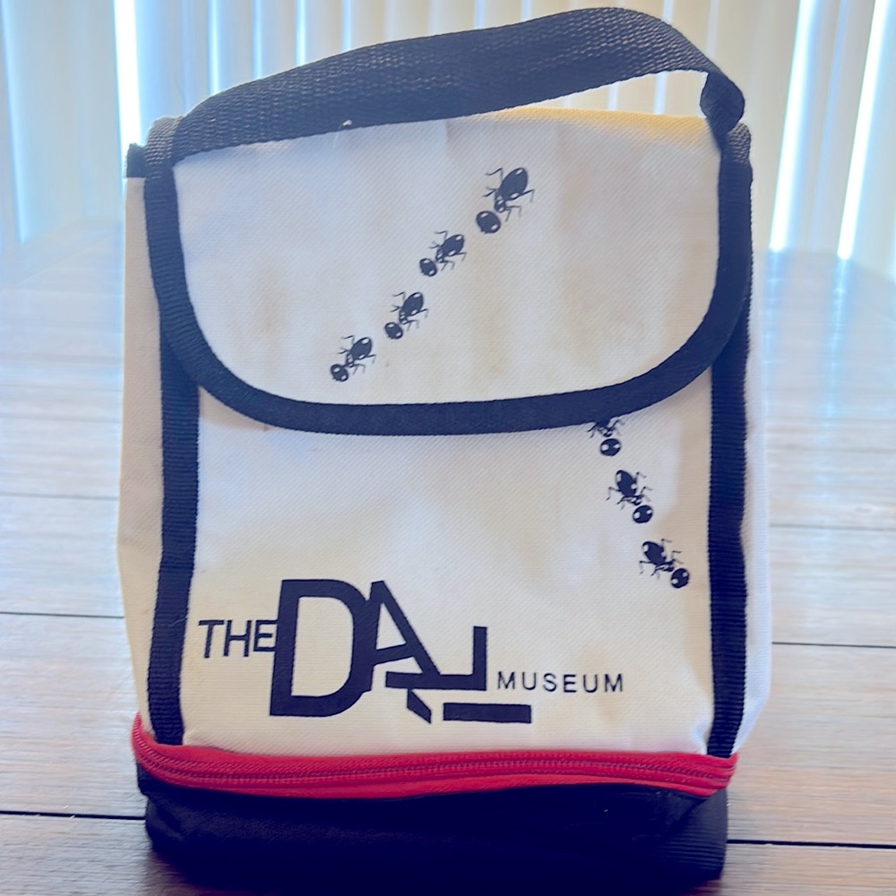 Dali Museum / Salvador Dali Ants Lunch Bag